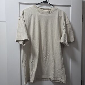 H&M Men's Cream T-Shirt